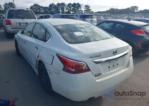 2015 Nissan Altima 2.5 S from USA, damaged, VIN 1N4AL3AP7FN307255